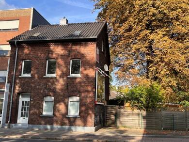 Wohnung zur Miete 950 € 2,5 Zimmer 100 m² 1. Geschoss frei ab sofort Moers 47441