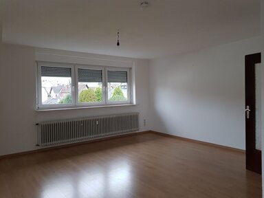 Wohnung zur Miete 780 € 4 Zimmer 89 m² 2. Geschoss frei ab sofort Elz Elz 65604