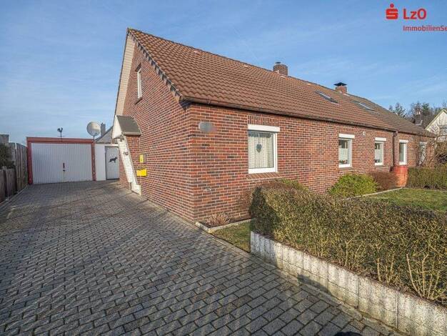 Doppelhaushälfte zum Kauf 169.000 € 5 Zimmer 86,6 m² 640 m² Grundstück Schortens 26419