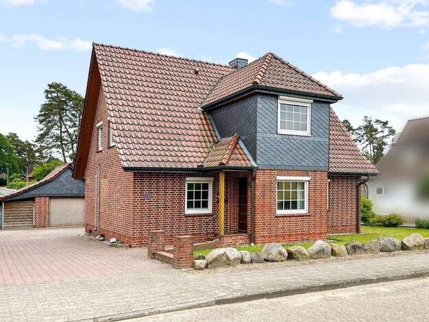 Einfamilienhaus zum Kauf 299.000 € 5 Zimmer 140 m² 885 m² Grundstück Schneverdingen 29640