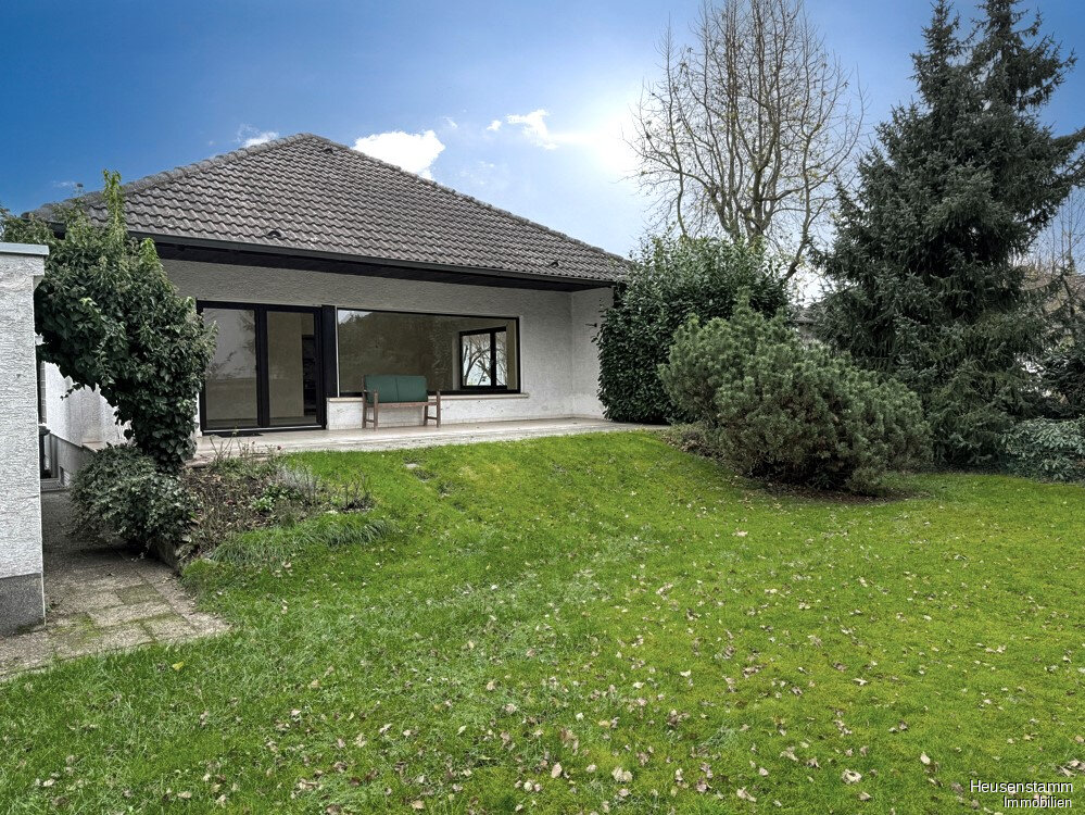 Bungalow zum Kauf 879.000 € 4 Zimmer 148 m²<br/>Wohnfläche 629 m²<br/>Grundstück Rembrücken Heusenstamm / Rembrücken 63150