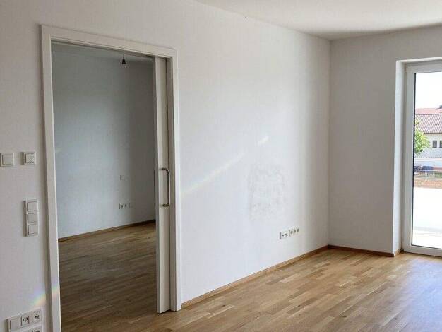 Wohnung zur Miete 590 € 2 Zimmer 62,4 m² 1. Geschoss Osterhofen 94486