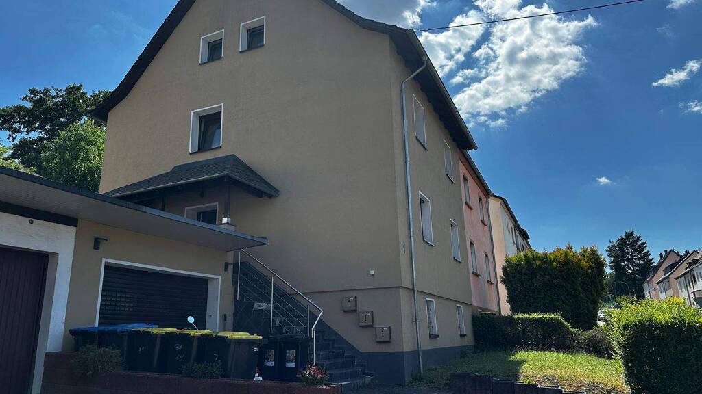 Mehrfamilienhaus zum Kauf 299.000 € 6 Zimmer 165 m² 440 m² Grundstück Innenstadt Neunkirchen 66538