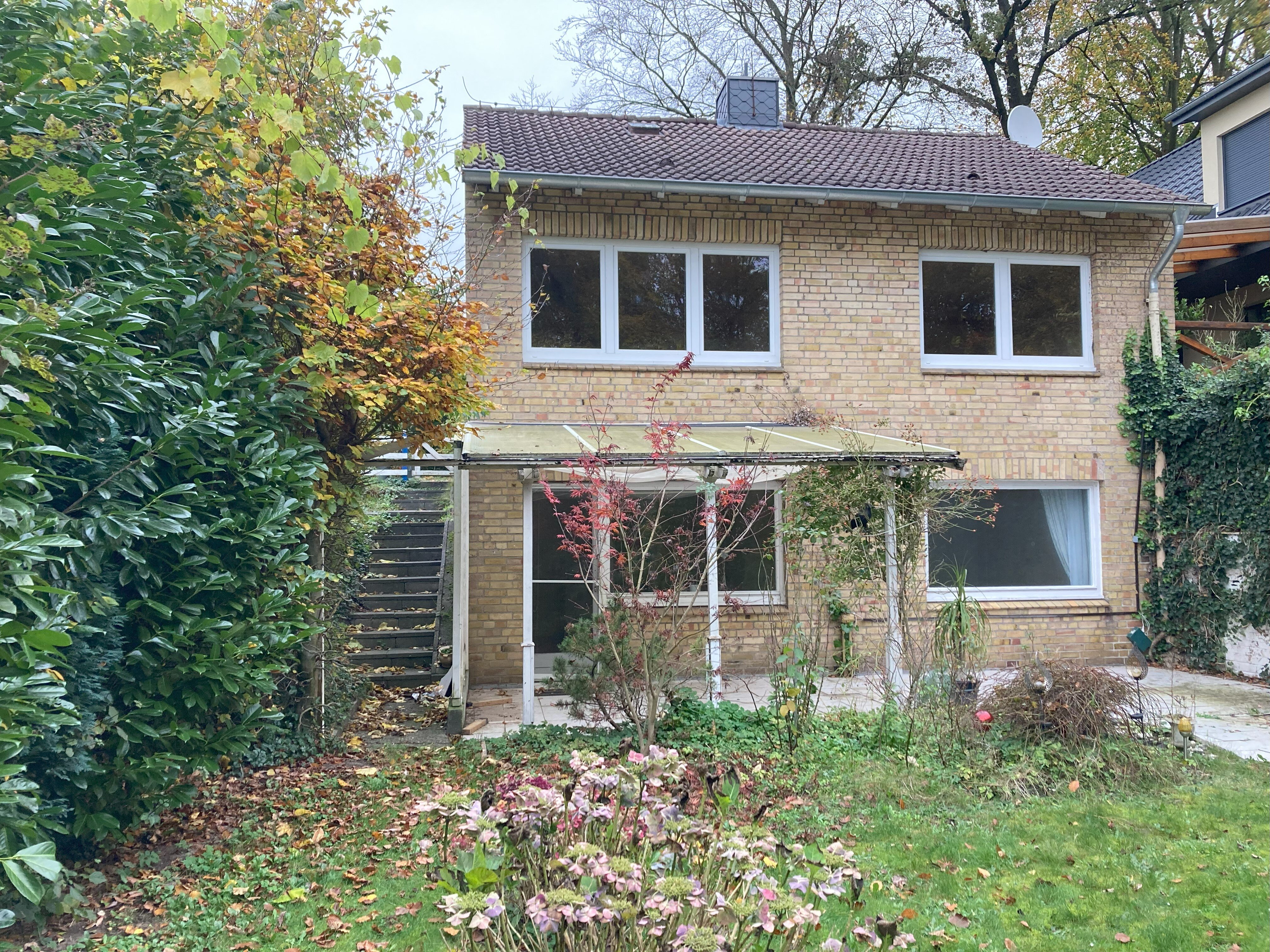 Einfamilienhaus zum Kauf provisionsfrei 342.000 € 3 Zimmer 105 m²<br/>Wohnfläche 745 m²<br/>Grundstück Innenstadt, Bez. 9 Geesthacht 21502