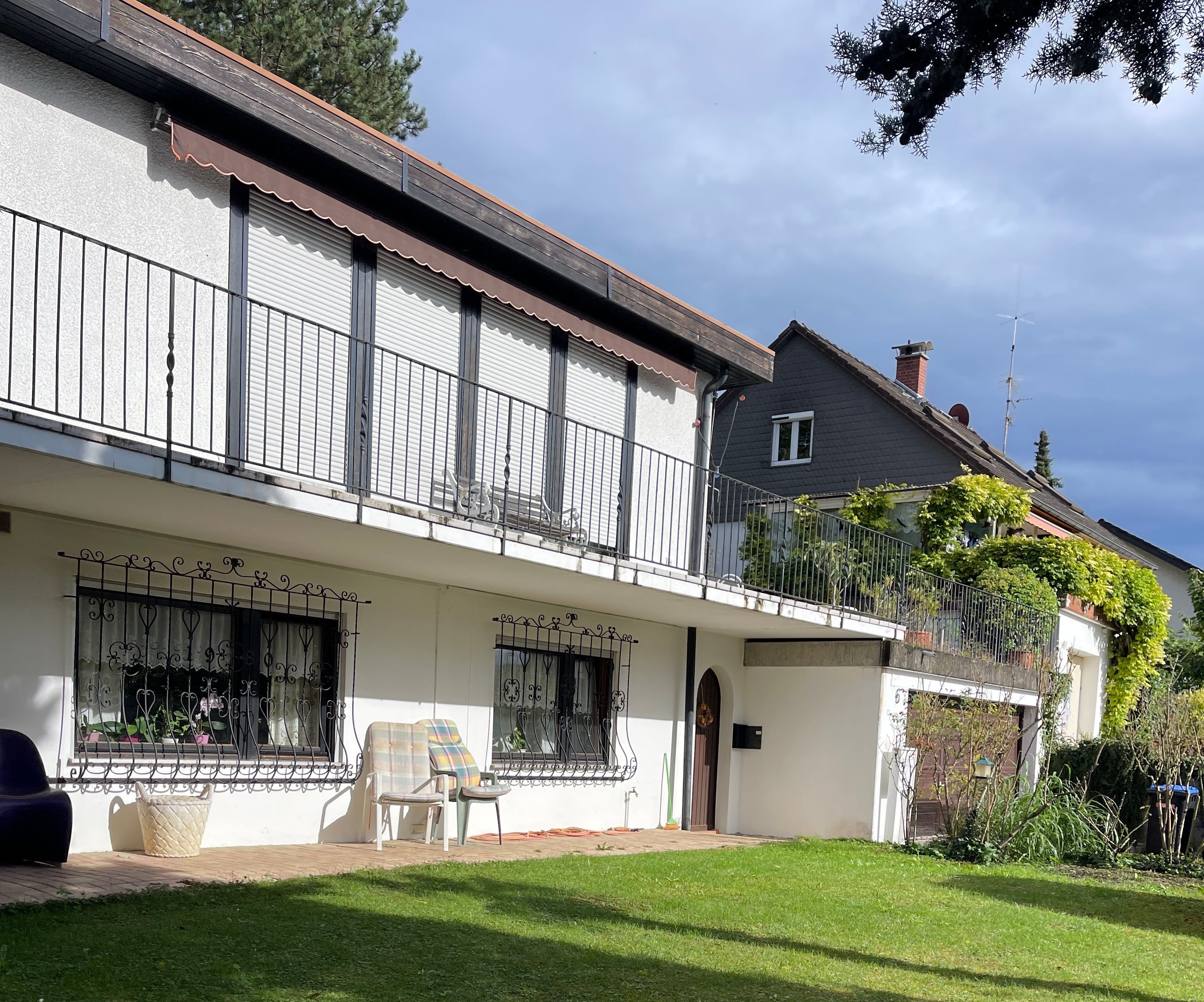 Haus zum Kauf 740.000 € 6 Zimmer 177 m²<br/>Wohnfläche 657 m²<br/>Grundstück Haltingen Weil am Rhein 79576