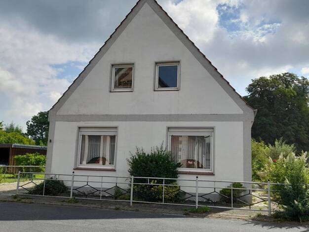 Einfamilienhaus zum Kauf 189.000 € 5 Zimmer 100 m² 873 m² Grundstück Ovelgönne Ovelgönne 26939