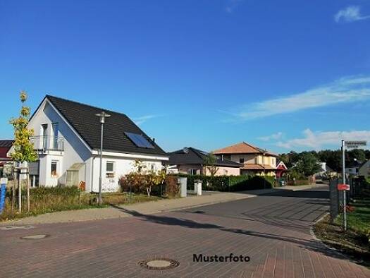Immobilie in Stadtberg - Einfamilienhaus zum Kauf - Heidenreichstein - 109.000 € - 2 Zimmer, 99 m², 476 m² Grundstück - Bild 0