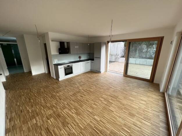 Wohnung zur Miete 1.090 € 2 Zimmer 83,5 m² EG Wildbachstraße 32 Schönbrunn Landshut 84036