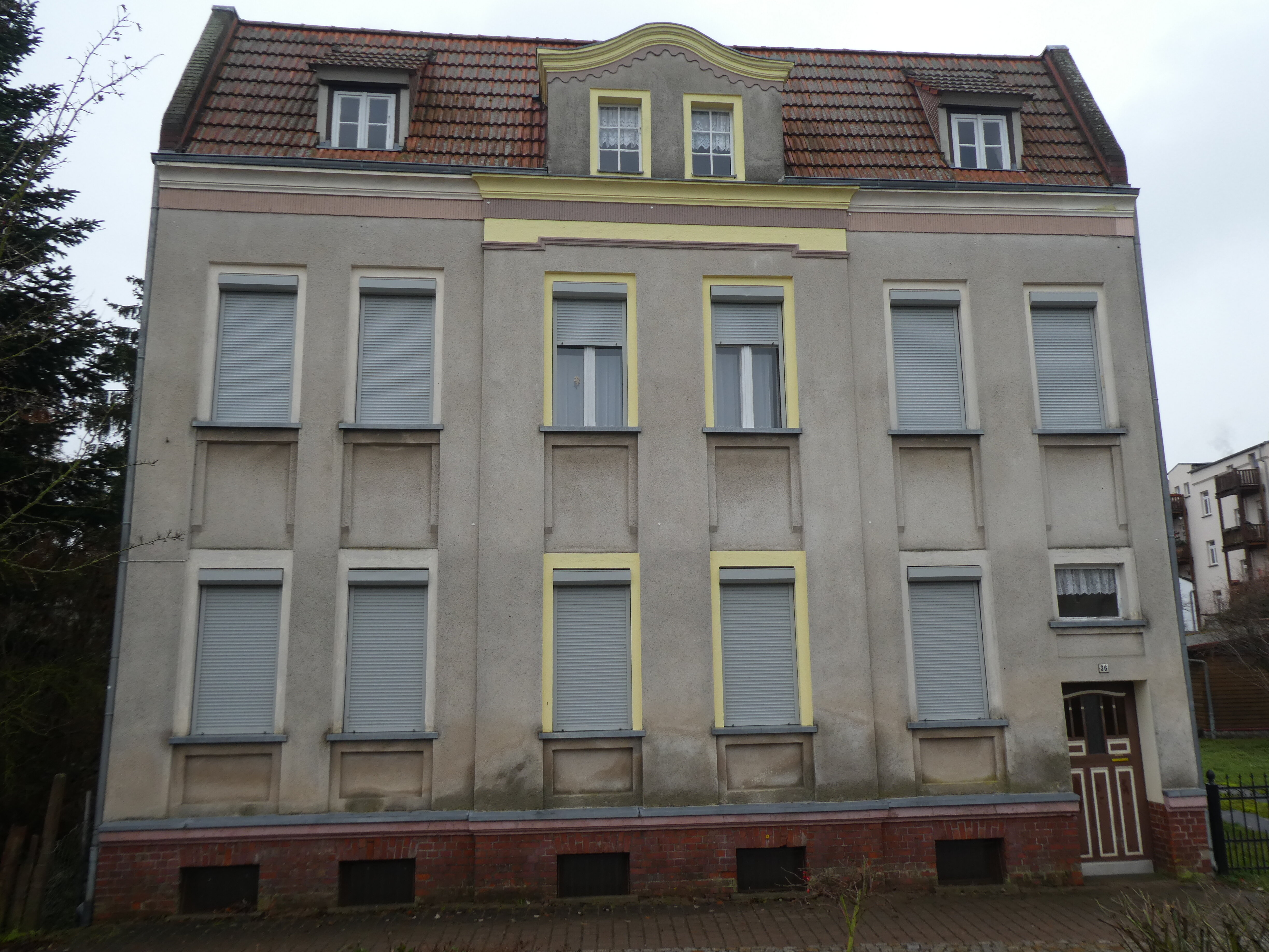 Haus zum Kauf 235.000 € 8 Zimmer 200 m²<br/>Wohnfläche 840 m²<br/>Grundstück ab sofort<br/>Verfügbarkeit Gartenstraße 36 Pasewalk Pasewalk 17309