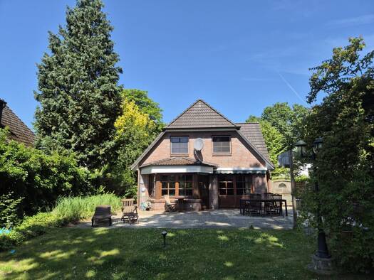 Einfamilienhaus zum Kauf 639.000 € 5 Zimmer 164 m² 743 m² Grundstück Wedel 22880