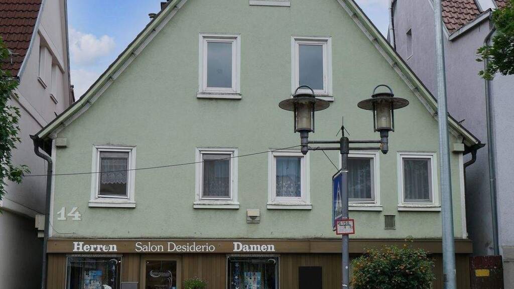 Mehrfamilienhaus zum Kauf 449.000 € 10 Zimmer 195 m² 136 m² Grundstück Marktplatz 14 Ebersbach Ebersbach an der Fils 73061