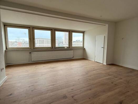 Wohnung zur Miete 460 € 2 Zimmer 85 m² Geschoss 4/5 frei ab 01.05.2026 Ebertstraße 3 Altstadt Gelsenkirchen 45879