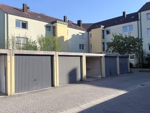 Wohnung zur Miete 900 € 3,5 Zimmer 114 m² frei ab sofort Bauersbergstraße 3 Deutschhof Schweinfurt 97422
