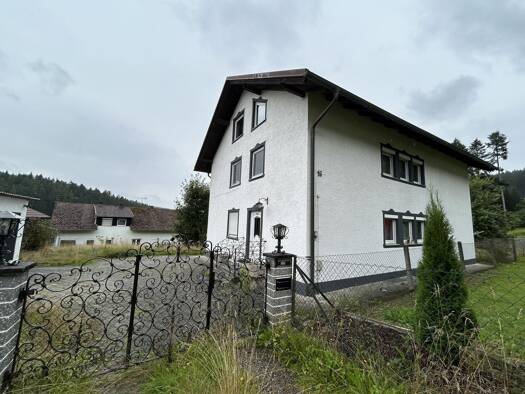Mehrfamilienhaus zum Kauf 259.000 € 6 Zimmer 319,8 m² 739 m² Grundstück Harras Blaibach 93476