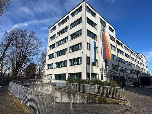 Büro zur Miete 2.800 € 12 Zimmer 158 m² Bürofläche Industriegebiet Landshut 84028