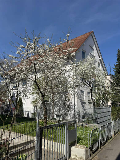 Wohn- und Geschäftshaus zum Kauf als Kapitalanlage geeignet 525 m² 652 m² Grundstück Kirchheim Kirchheim unter Teck 73230