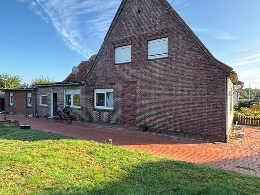 Doppelhaushälfte zum Kauf 159.000 € 5 Zimmer 112,4 m² 749 m² Grundstück frei ab sofort Hartungstraße 21 Twistringen Twistringen 27239