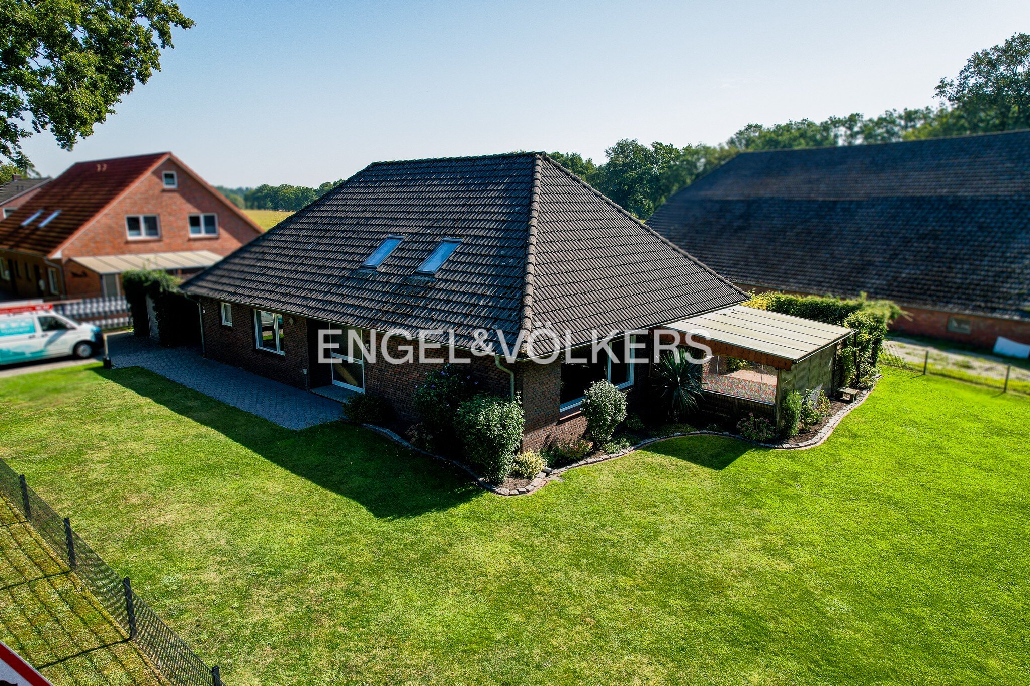 Bungalow zum Kauf 299.000 € 4 Zimmer 138 m²<br/>Wohnfläche 1.084 m²<br/>Grundstück Tannenhausen Aurich 26607