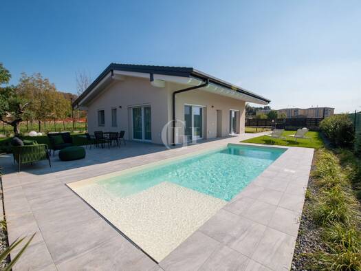 Villa zum Kauf 750.000 € 4 Zimmer 115 m² 130 m² Grundstück Desenzano del Garda 25015