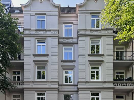 Wohn- und Geschäftshaus zum Kauf als Kapitalanlage geeignet 2.150.000 € 499,2 m² 226 m² Grundstück Winterhude Hamburg 22299