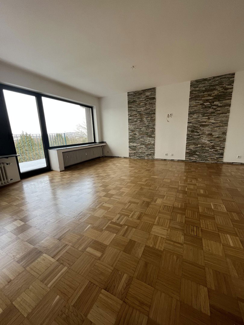 Wohnung zur Miete 1.050 € 3,5 Zimmer 120 m²<br/>Wohnfläche 4.<br/>Geschoss Unter St. Clemens 28 Rathaus - Malteser Gründe Solingen 42651