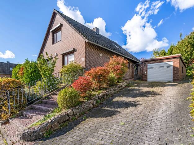 Haus zum Kauf 299.000 € 5 Zimmer 122 m² 828 m² Grundstück Bad Segeberg 23795