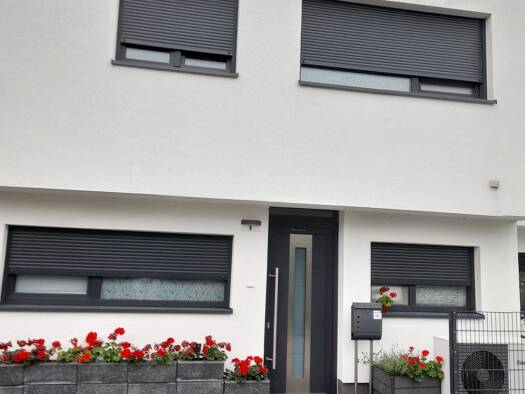 Reihenhaus zur Miete 1.650 € 5 Zimmer 151 m² 243 m² Grundstück frei ab 01.03.2026 Lüstringen Osnabrück 49086