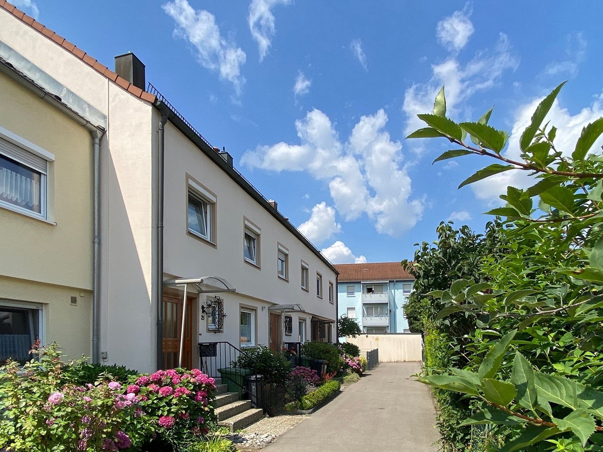 Reihenmittelhaus zum Kauf 399.000 € 5 Zimmer 130 m²<br/>Wohnfläche 227 m²<br/>Grundstück ab sofort<br/>Verfügbarkeit Eyb Ansbach 91522