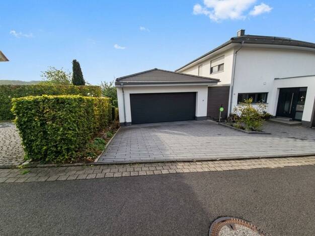 Einfamilienhaus zum Kauf provisionsfrei 598.000 € 7 Zimmer 231 m² 940 m² Grundstück Pfordt Schlitz 36110
