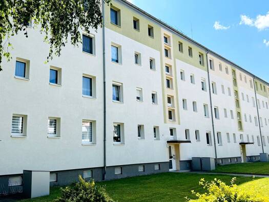 Wohnung zum Kauf 46.900 € 2,5 Zimmer 57 m² Weißenfels Weißenfels 06667