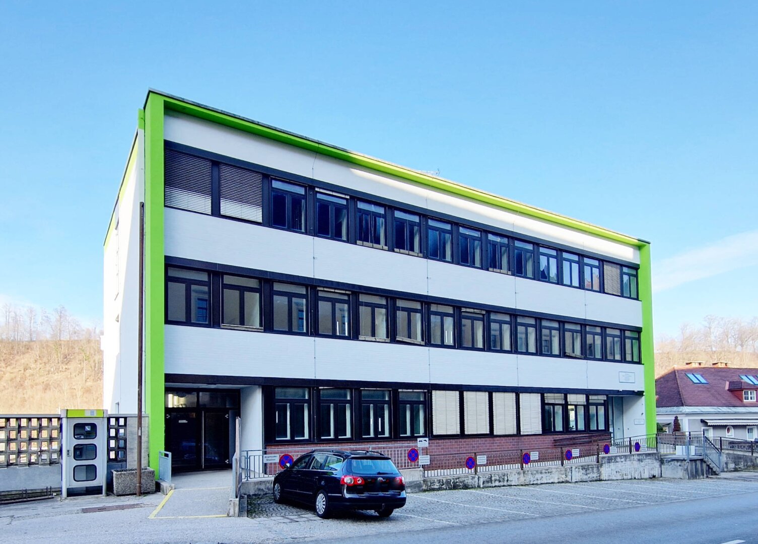 Büro-/Praxisfläche zur Miete 3.082,49 € 293,6 m²<br/>Bürofläche Lambach 4650