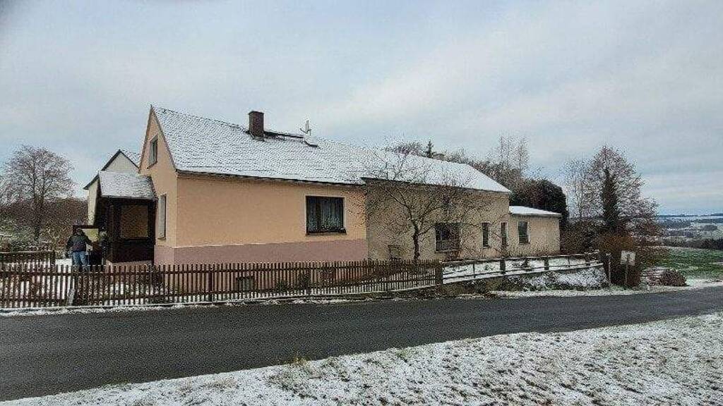 Einfamilienhaus zum Kauf 75.000 € 3 Zimmer 60,8 m² 1.000 m² Grundstück Krebes Weischlitz 08538