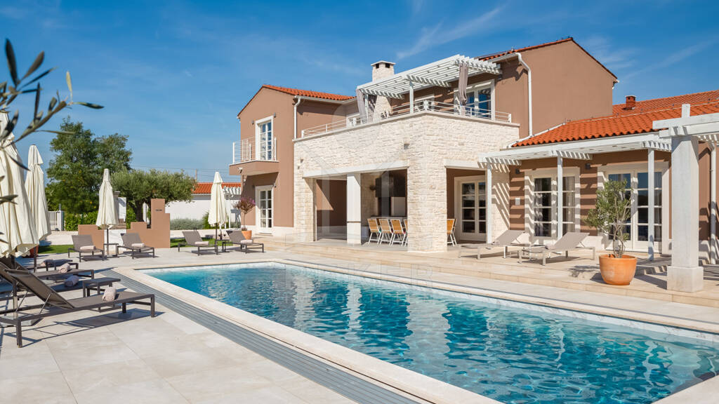 Villa zum Kauf 1.350.000 € 6 Zimmer 329 m² 2.000 m² Grundstück Rezanci 52341