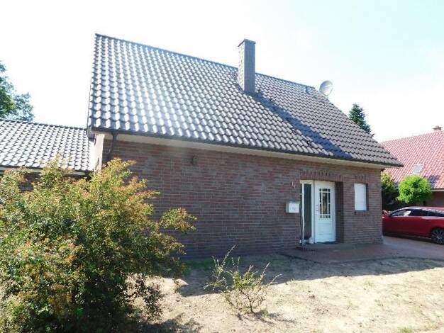 Einfamilienhaus zum Kauf 329.000 € 5 Zimmer 134 m² 771 m² Grundstück frei ab 01.10.2026 Rhede Rhede (Ems) 26899