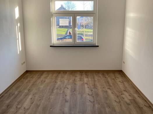 Wohnung zur Miete 450 € 2 Zimmer 53 m² Geschoss 1/2 frei ab 01.11.2026 Greiz Greiz 07973