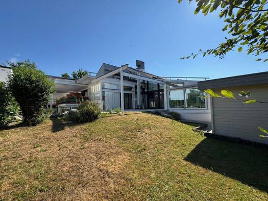 Haus zum Kauf 988.000 € 9 Zimmer 378,4 m² 874 m² Grundstück Simmozheim 75397