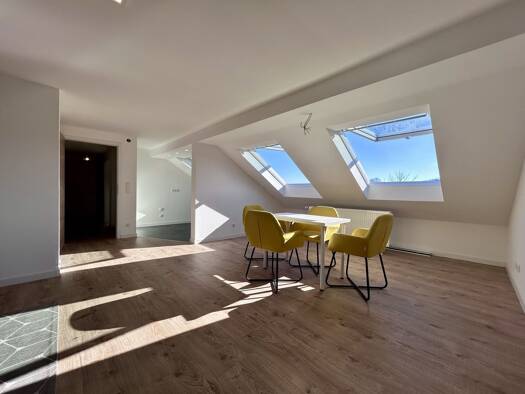 Wohnung zum Kauf 130.000 € 3 Zimmer 79,1 m² frei ab sofort Istergiesel Fulda 36041