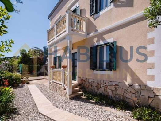 Einfamilienhaus zum Kauf 594.000 € 7 Zimmer 200 m² Mali Lošinj 51553