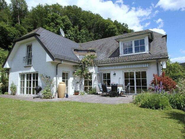 Einfamilienhaus zum Kauf provisionsfrei 550.000 € 7,5 Zimmer 187,3 m² 1.233 m² Grundstück Densborn 54570