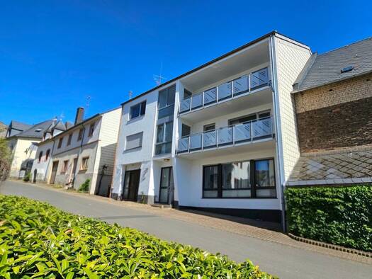 Haus zum Kauf 349.000 € 17 Zimmer 354,6 m² 228 m² Grundstück Kinheim Kinheim 54538