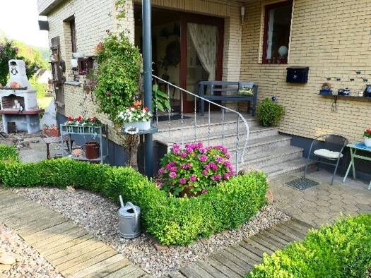 Wohnung zur Miete 790 € 3 Zimmer 86 m² EG Hessisch Oldendorf 31840