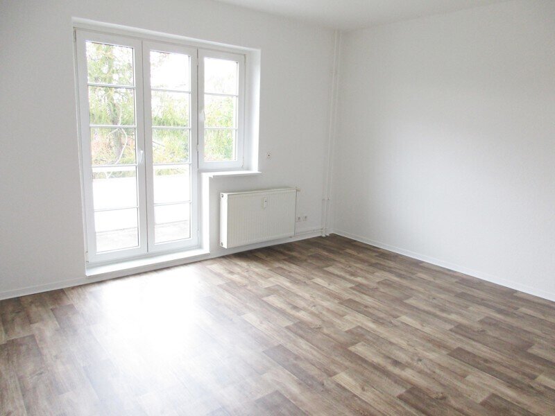 Wohnung zur Miete 659 € 4 Zimmer 99,8 m²<br/>Wohnfläche 14.01.2025<br/>Verfügbarkeit Cracauer Str. 42 Alt Cracau Magdeburg 39114