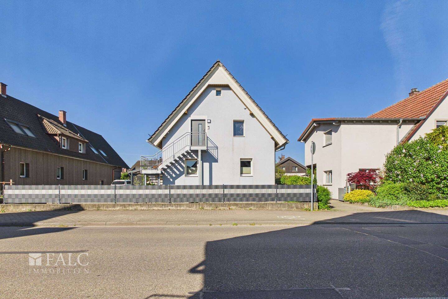 Mehrfamilienhaus zum Kauf - Ansicht 2