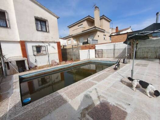 Chalet zum Kauf 266.000 € 5 Zimmer 148 m² Carrer Del Teide Albinyana 43718