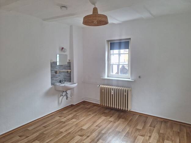 Wohnung zur Miete 250 € 1 Zimmer 13,6 m² Marburg Marburg 35037