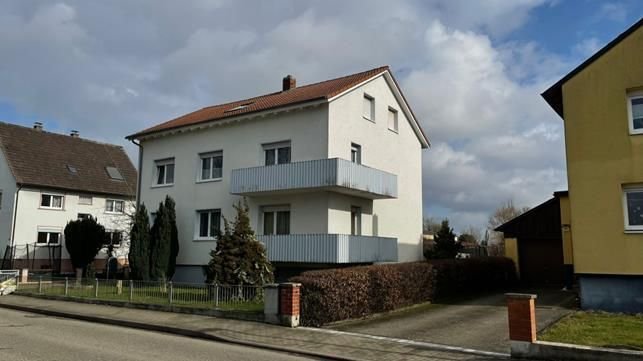 Mehrfamilienhaus zum Kauf provisionsfrei 650.000 € 11 Zimmer 225,4 m²<br/>Wohnfläche 3.197 m²<br/>Grundstück Legelshurst Willstätt 77731