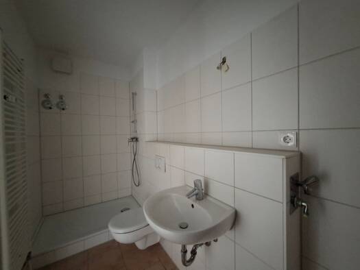 Wohnung zur Miete 507 € 2 Zimmer 64,3 m² 8. Geschoss frei ab 16.09.2026 Senftenberger Ring 18 Märkisches Viertel Reinickendorf 13435