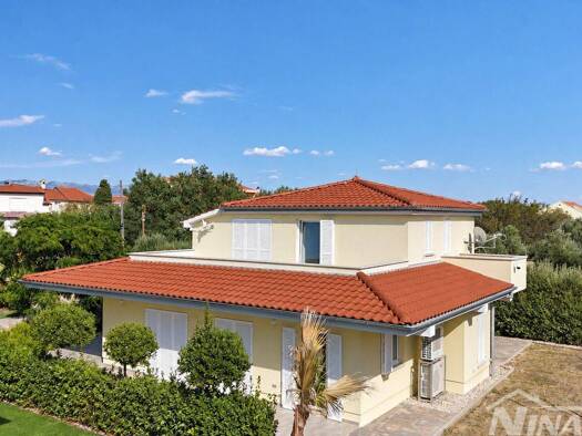 Einfamilienhaus zum Kauf 700.000 € 4 Zimmer 171 m² Privlaka 23233