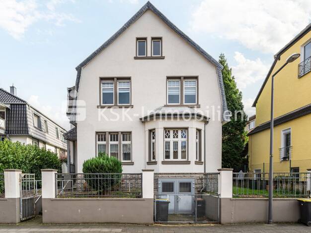 Mehrfamilienhaus zum Kauf 600.000 € 7 Zimmer 205,6 m² 958 m² Grundstück Köln / Zündorf 51143