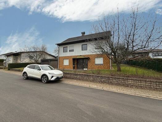 Haus zum Kauf 195.000 € 4 Zimmer 143 m² 676 m² Grundstück frei ab sofort Eidenborn Lebach, Eidenborn 66822